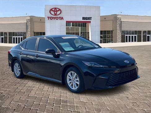 Certified 2025 Toyota Camry LE w/ Convenience Package image 10