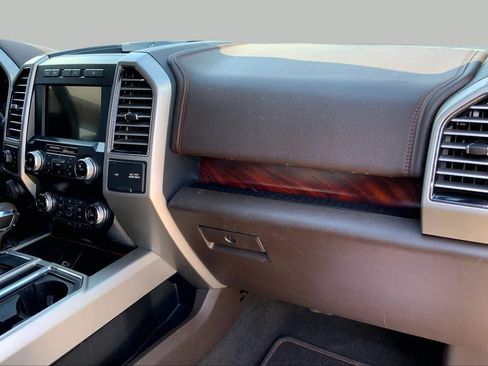 Used 2020 Ford F150 King Ranch w/ Equipment Group 601A Luxury AWD/4WD image 18