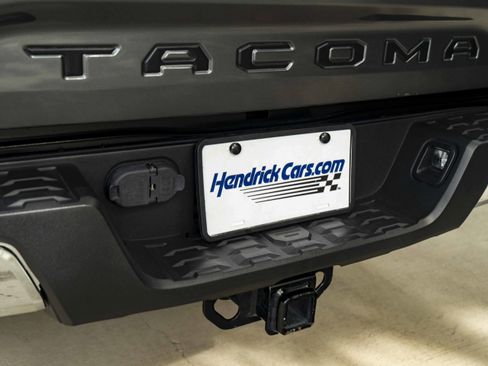 Used 2023 Toyota Tacoma SR5 RWD image 13