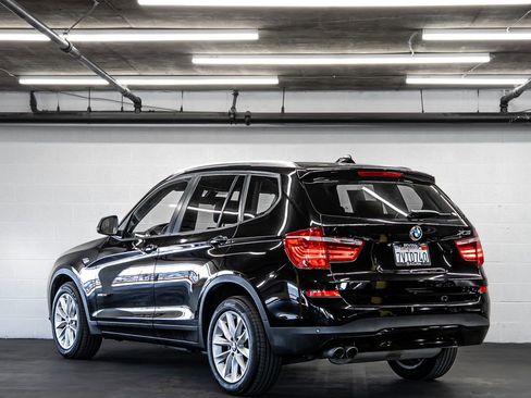 Used 2017 BMW X3 sDrive28i image 3