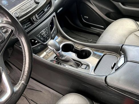 Used 2019 Buick Envision Premium AWD/4WD image 15