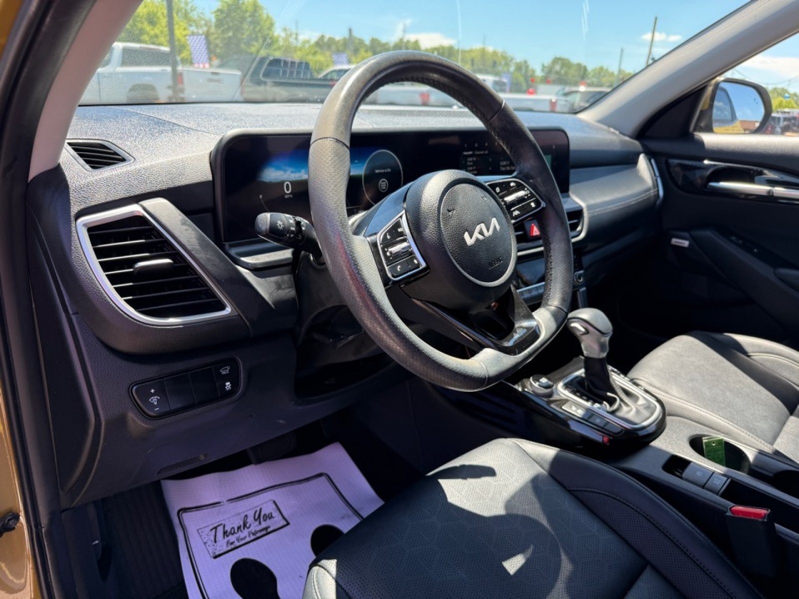 Used 2024 Kia Seltos SX w/ SX Sunroof Package AWD/4WD image 21