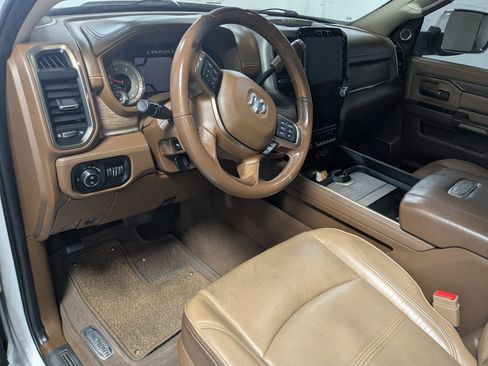 Used 2022 RAM 3500 Limited AWD/4WD image 12