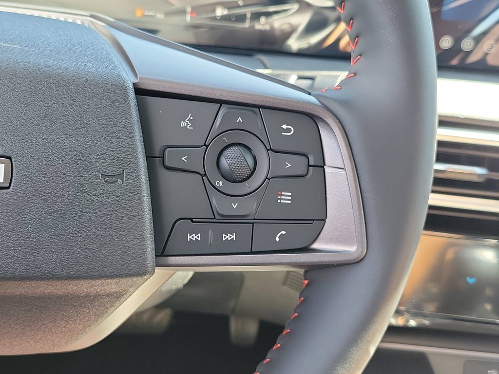 New 2026 Nissan Sentra SR FWD image 7