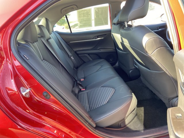 Used 2023 Toyota Camry SE FWD image 14