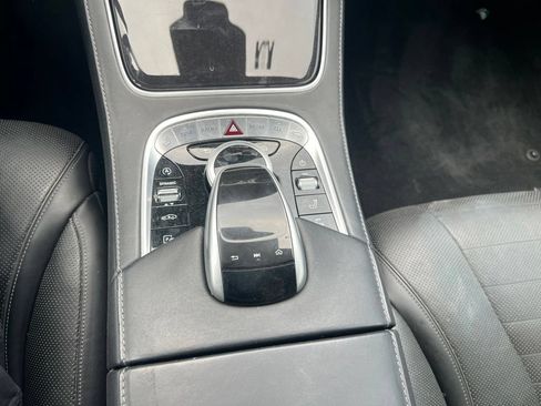 Used 2019 Mercedes-Benz S 560 Sedan image 9