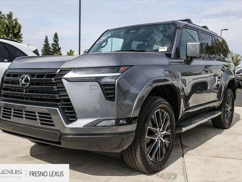 Certified 2024 Lexus GX 550 w/ Accessory Package (Z1) AWD/4WD image 3