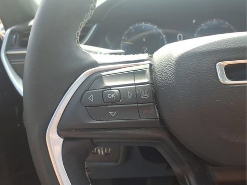 Used 2024 Jeep Grand Cherokee Altitude AWD/4WD image 20