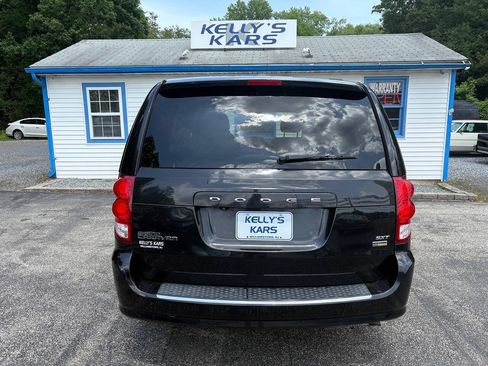 Used 2018 Dodge Grand Caravan SXT FWD image 5