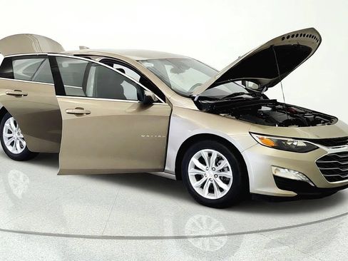 Used 2024 Chevrolet Malibu LT FWD image 7