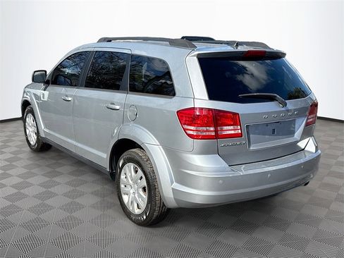 Used 2020 Dodge Journey SE w/ SE Popular Equipment Group image 8