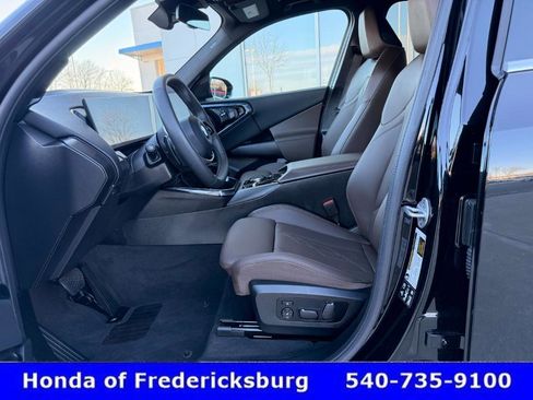 Used 2025 BMW X3 xDrive30i w/ Premium Package image 31