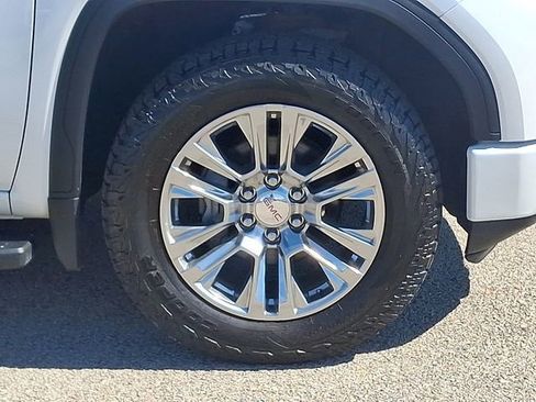 Used 2021 GMC Sierra 1500 Denali w/ Driver Alert Package II AWD/4WD image 8