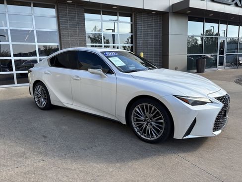 Used 2022 Lexus IS 300 AWD w/ Premium Package image 2