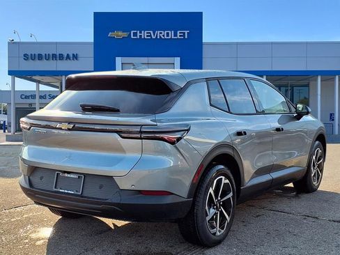 New 2026 Chevrolet Equinox EV LT image 4