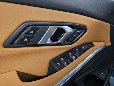 Used 2025 BMW 330i xDrive Sedan w/ M Sport Package image 28