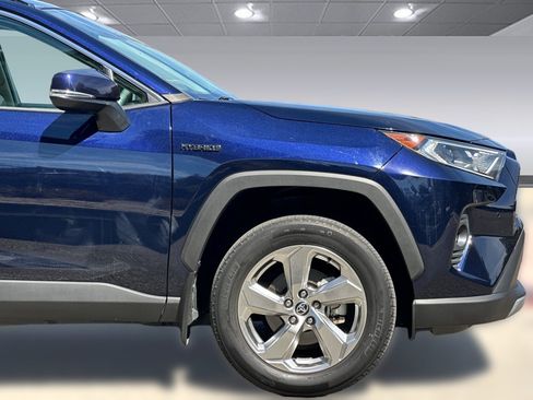 Used 2021 Toyota RAV4 Limited w/ Carpet Mat Package (TMS) AWD/4WD image 37