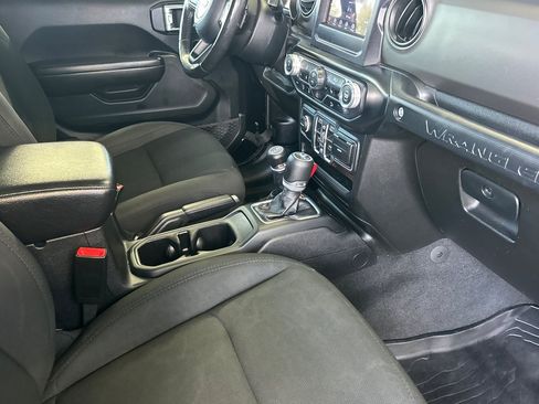 Used 2020 Jeep Wrangler Unlimited Sport S AWD/4WD image 15