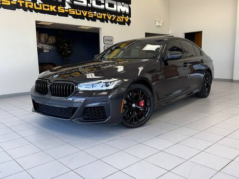 Used 2021 BMW 540i xDrive w/ M Sport Package AWD/4WD image 2