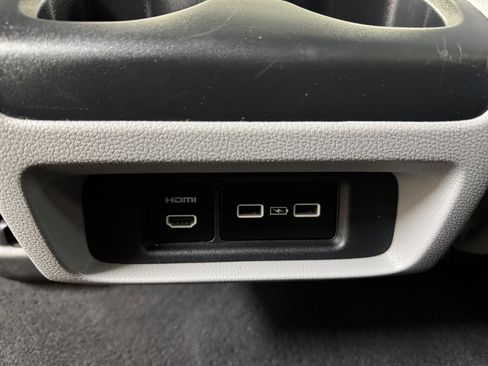 Used 2023 Honda Odyssey Touring image 18