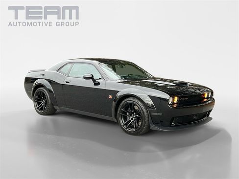 Certified 2023 Dodge Challenger R/T Scat Pack image 1