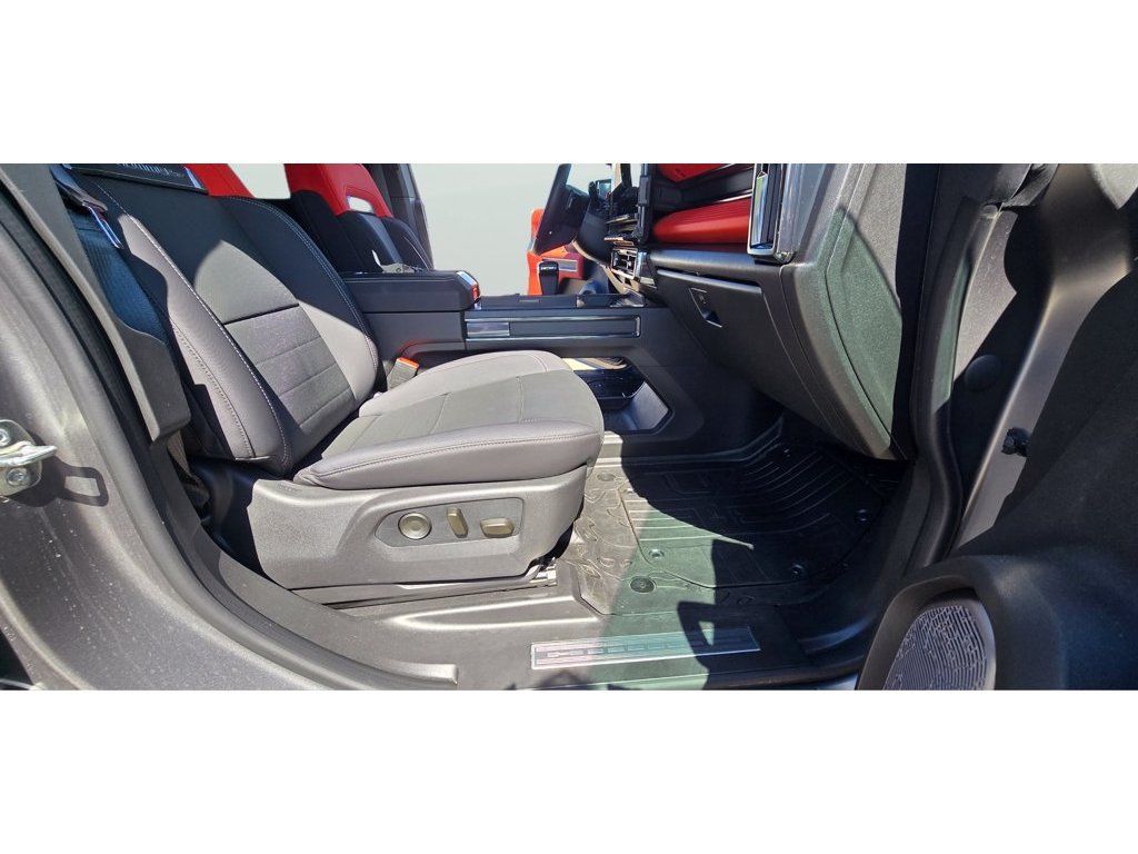 Used 2026 GMC Hummer EV 3X w/ Carbon Fiber Edition Package AWD/4WD image 12