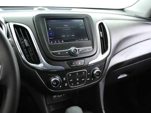 Used 2023 Chevrolet Equinox LT image 18