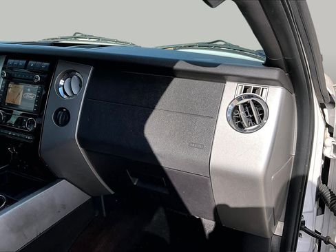 Used 2013 Ford Expedition EL King Ranch RWD image 19