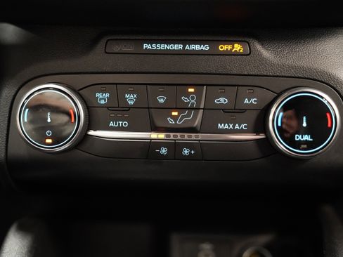 Used 2025 Ford Escape ST-Line image 29