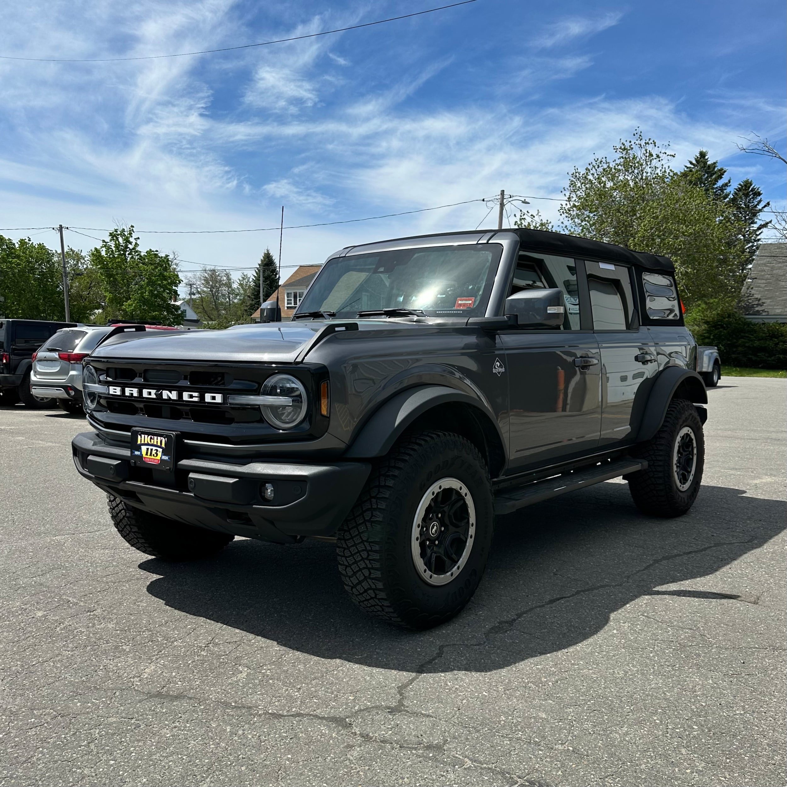 Used 2023 Ford Bronco Outer Banks w/ Sasquatch Package AWD/4WD image 7