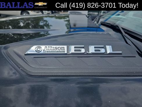 Certified 2025 Chevrolet Silverado 2500 ZR2 AWD/4WD image 35