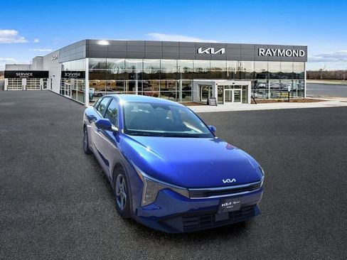 Certified 2025 Kia K4 FWD image 9