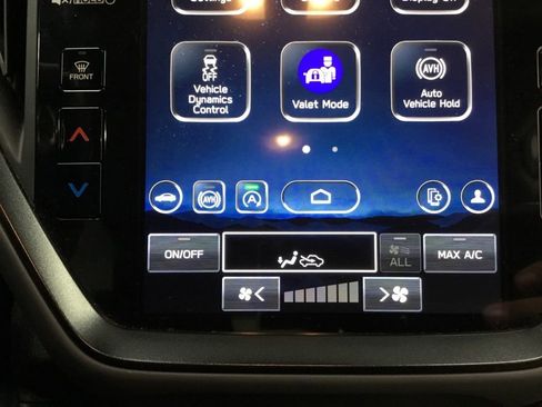 Used 2024 Subaru Crosstrek 2.5i Limited image 32