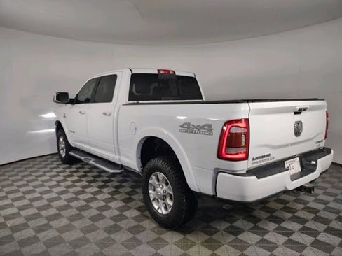 Used 2022 RAM 2500 Laramie AWD/4WD image 3