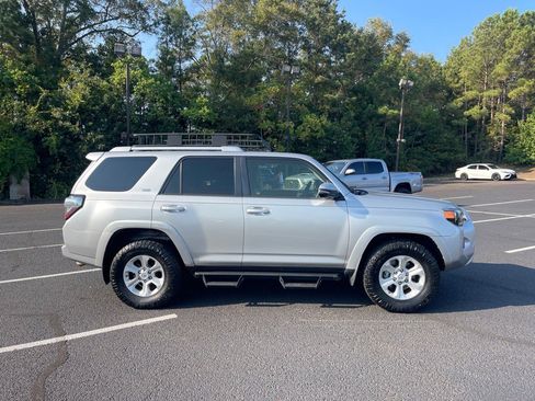 Used 2018 Toyota 4Runner SR5 Premium image 21
