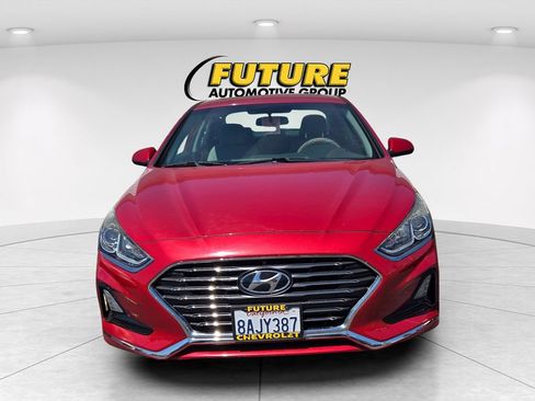 Used 2018 Hyundai Sonata SE FWD image 2