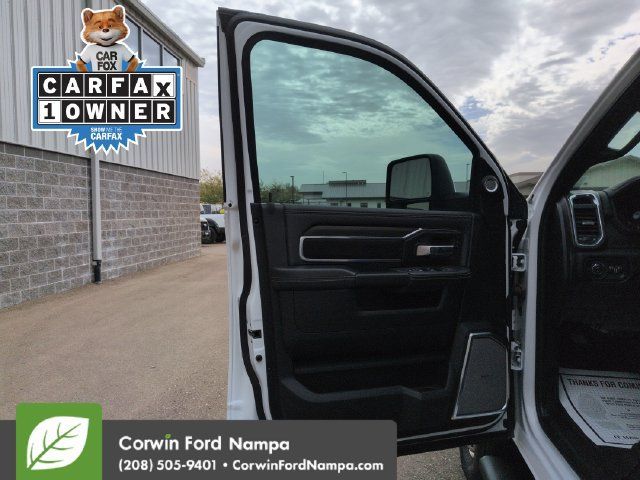 Used 2025 RAM 3500 Laramie AWD/4WD image 10