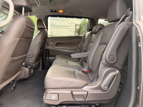 Used 2018 Honda Odyssey Elite image 11