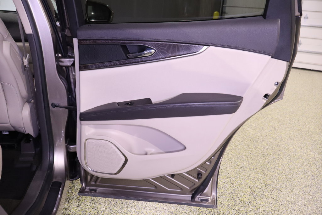 Used 2019 Lincoln Nautilus Select FWD image 38
