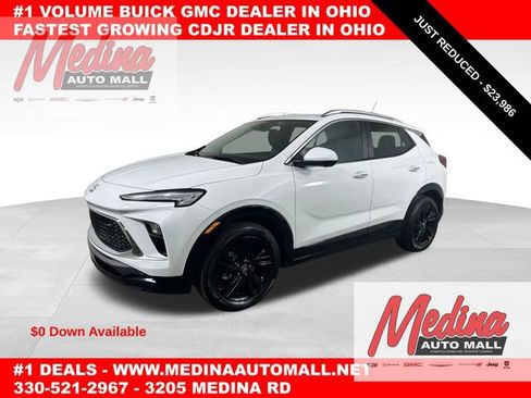 Used 2024 Buick Encore GX Sport Touring w/ Advanced Technology Package FWD image 1