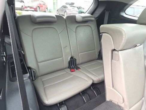 Used 2017 Hyundai Santa Fe SE image 26