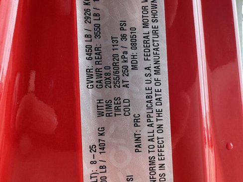 Used 2025 Jeep Wrangler Unlimited Sahara w/ Safety Group image 33