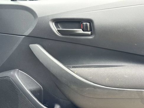 Used 2025 Toyota Corolla LE FWD image 27