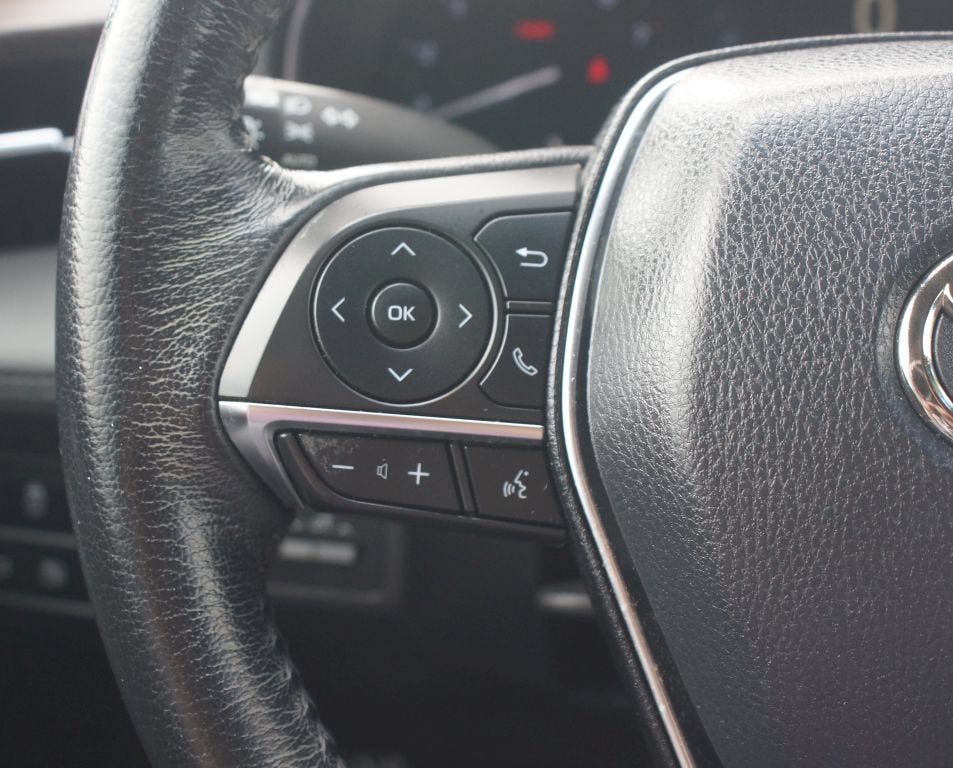 Used 2019 Toyota Avalon XLE w/ Moonroof Package FWD image 10