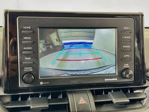 Used 2021 Toyota RAV4 LE AWD/4WD image 28