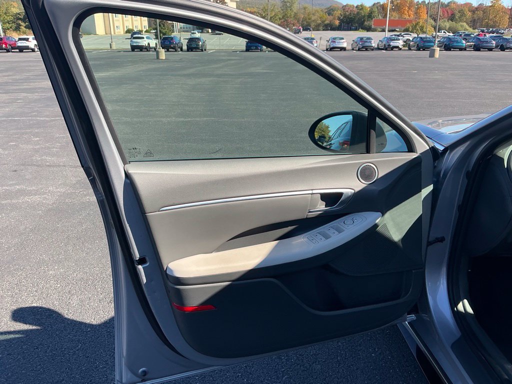 Certified 2023 Hyundai Sonata SEL w/ Convenience Package FWD image 15