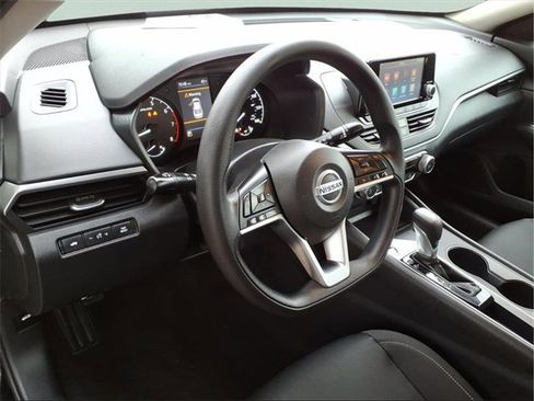 Used 2022 Nissan Altima 2.5 S image 14