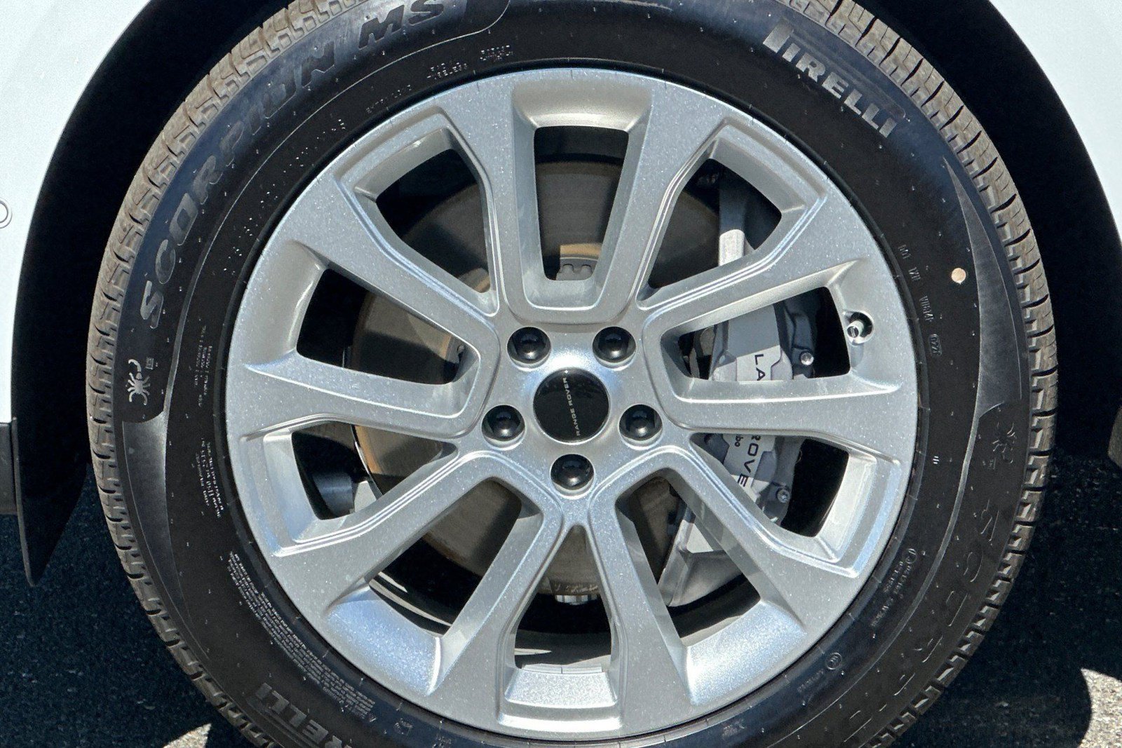 New 2026 Land Rover Range Rover Sport SE AWD/4WD image 11