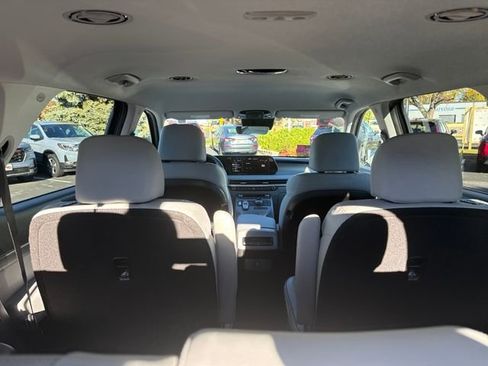 Used 2023 Hyundai Palisade SEL AWD/4WD image 40