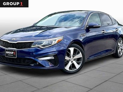 Used 2019 Kia Optima S w/ S Panoramic Sunroof Package